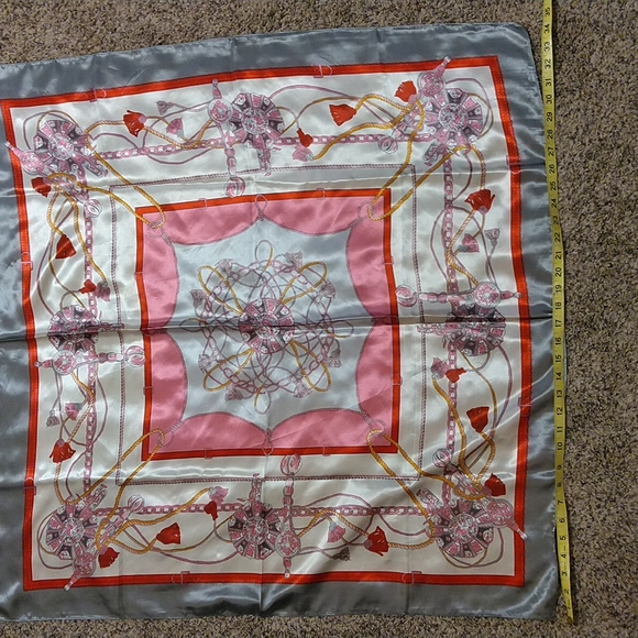 M.O.S.I Scarf - Picture 2 of 5